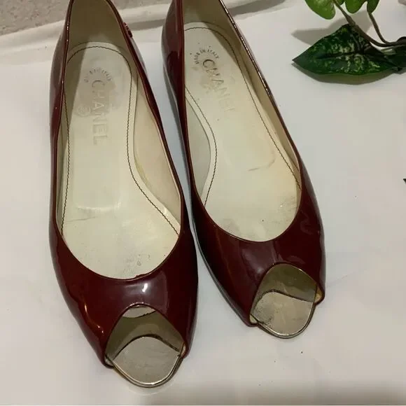 Chanel Vintage Flats 2007 Collection by Karl Lagerfeld Burgundy Patent Leather